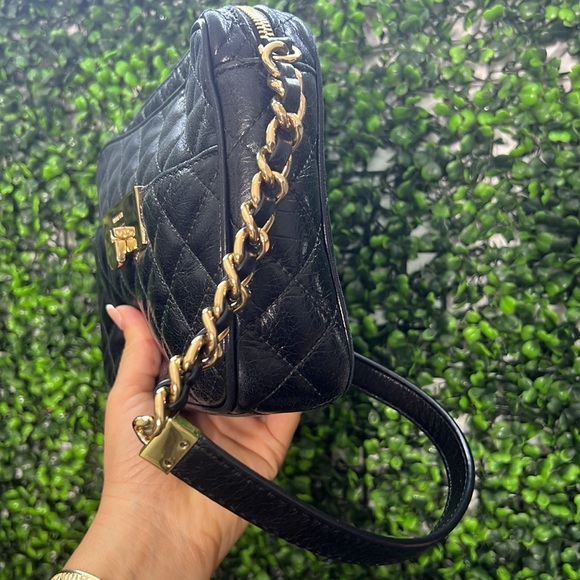 Michael Kors Black Quilted Leather Susannah Lock Messenger Bag - Picture 6 of 9